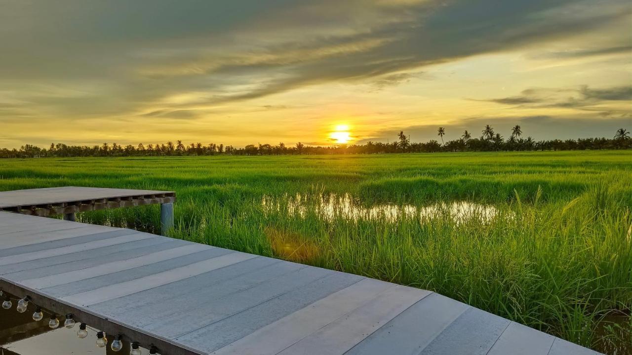 Kurau Inn Farmstay Kuala Kurau Екстериор снимка